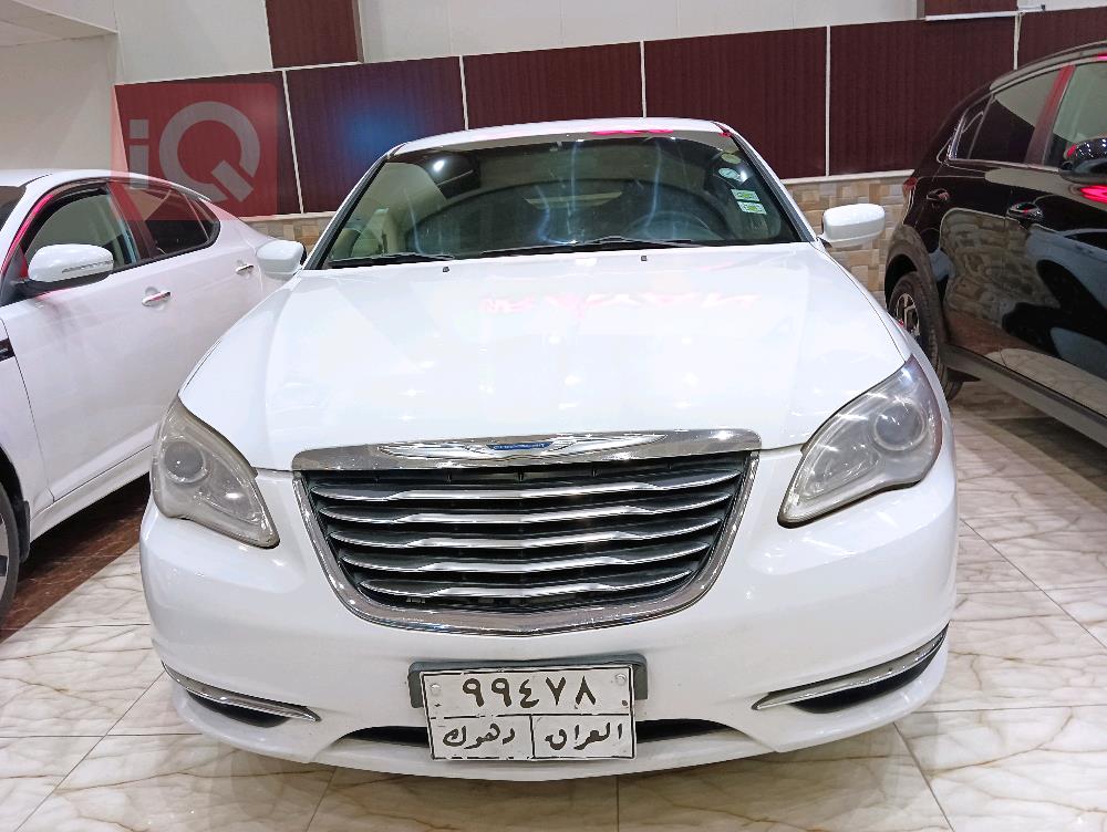 كرايسلر 200